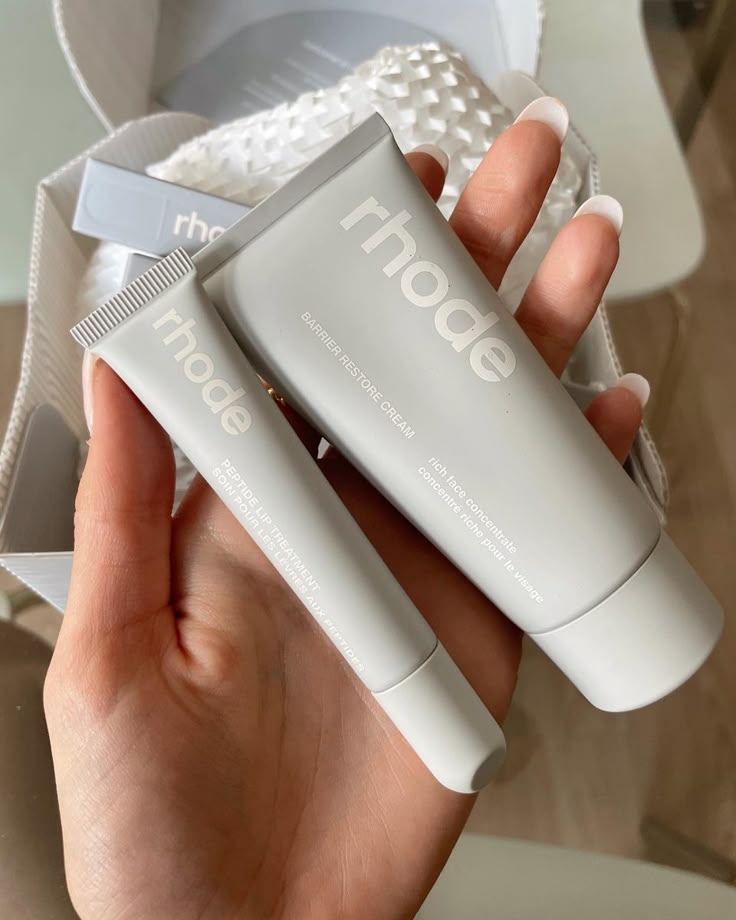 Rhode Barrier Restore Cream – Hydrating Repair Moisturizer for Healthy Glowing Skin (Get free Rhode tint)