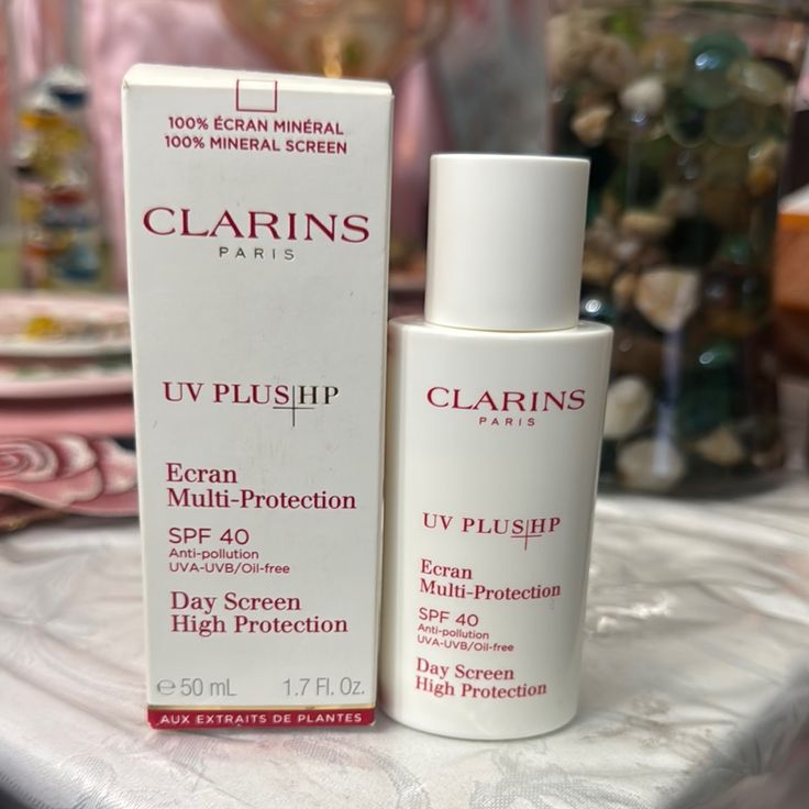 Clarins UV Plus Anti-Pollution SPF 50 – Lightweight Daily UV Protector