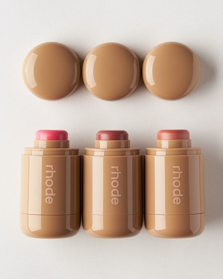 Rhode Pocket Blush – Creamy, Buildable Color for a Natural Flush