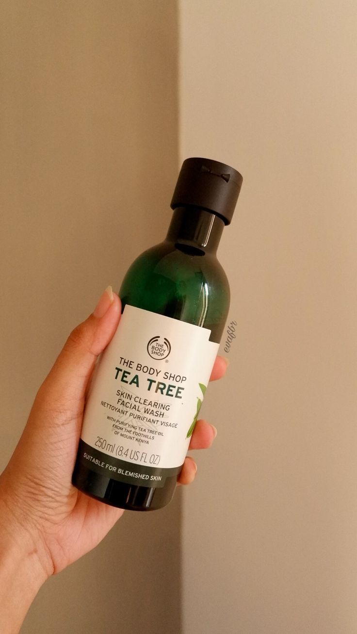 The Body Shop Tea Tree Skin Clearing Face Wash – Deep Clean & Refresh