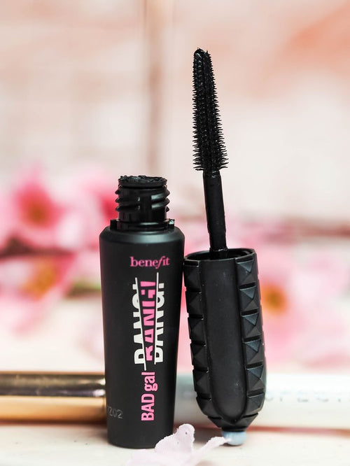 Benefit BADgal Mascara – Volumizing & Lengthening Lash Mascara