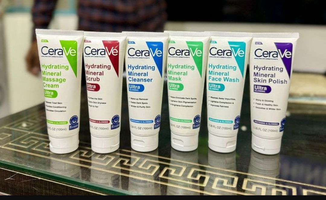 CeraVe Hydrating Mineral Facial Kit – Gentle Cleansing & Mineral Sun Protection