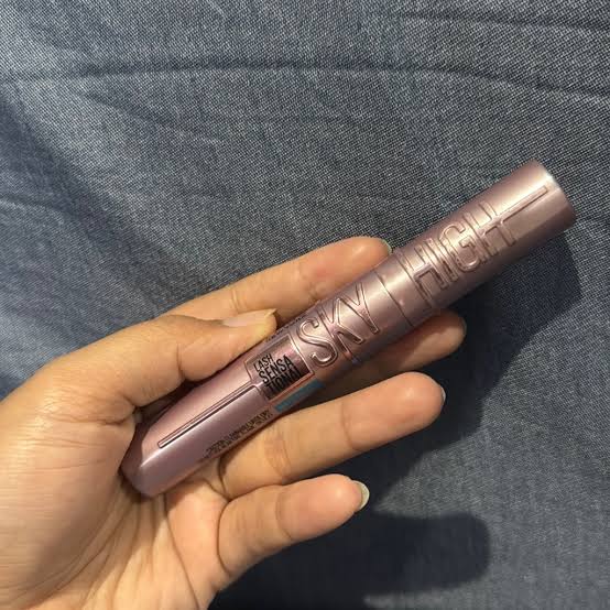 Maybelline Sky High Mascara – Infinite Length & Full Volume Lift