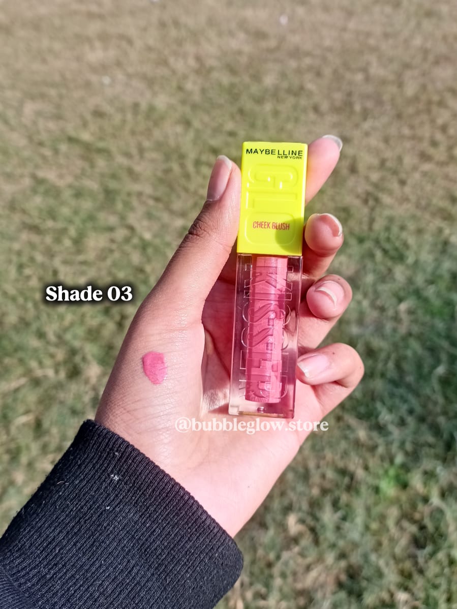 Maybelline Lip Gloss – High Shine, Non-Sticky & Hydrating Finish.