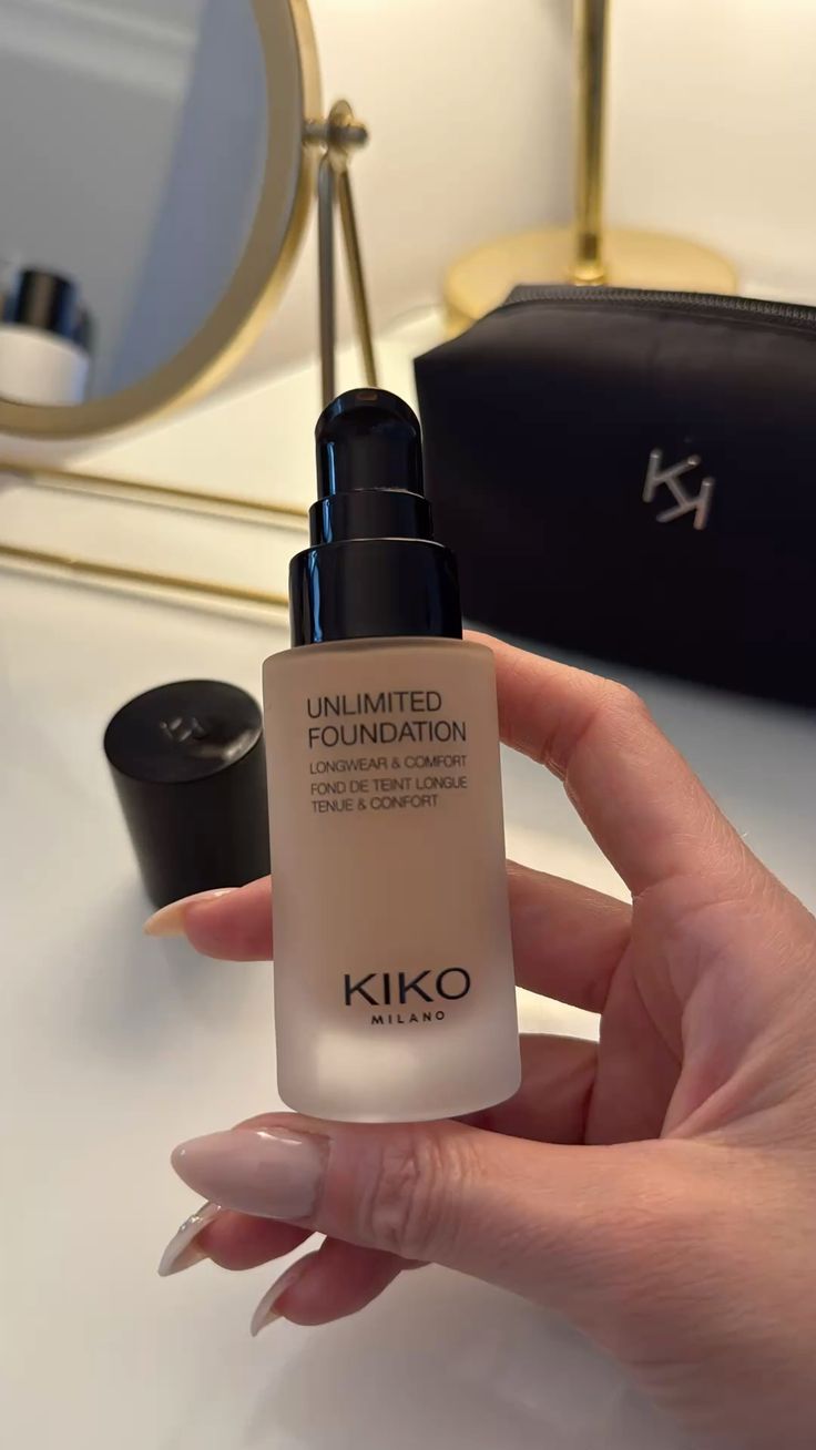 KIKO Milano Unlimited Foundation – Long Wear, Full Coverage & Comfort